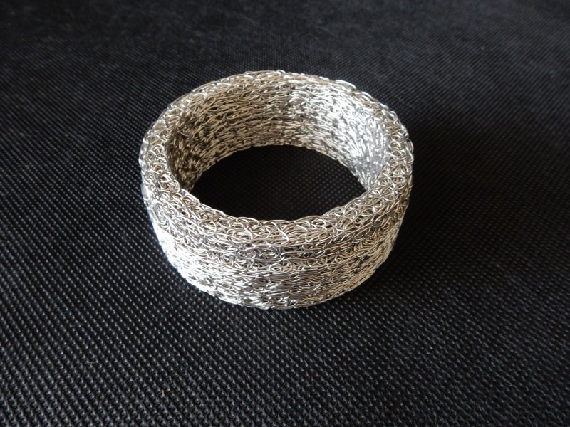 Wiremesh exhaust seal